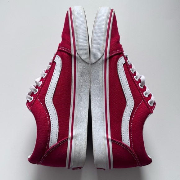VANS Ward Skate Shoes in red. Size: M8/W9.5 - Picture 7 of 12